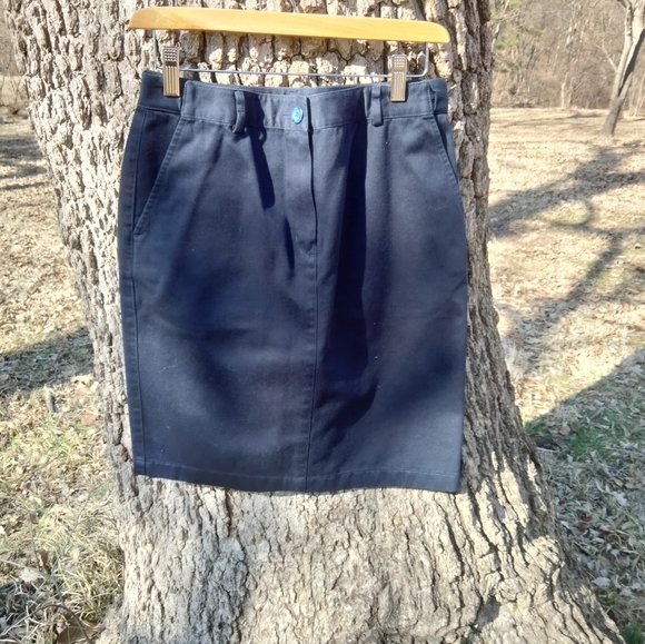 L.L. Bean Dresses & Skirts - ⬇️ Price Drop!⬇️NWT LL Bean Skirt in size 6